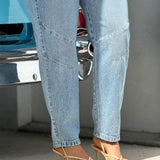 Jean Mom Fit Detalles en Pierna